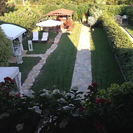 Casa Carlotta Nocleg ze śniadaniem *